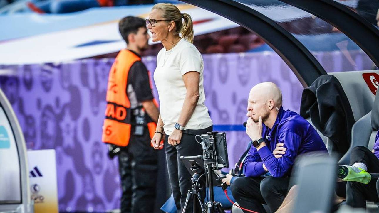 Arjan Veurink ist noch Sarina Wiegmans Assistent in England