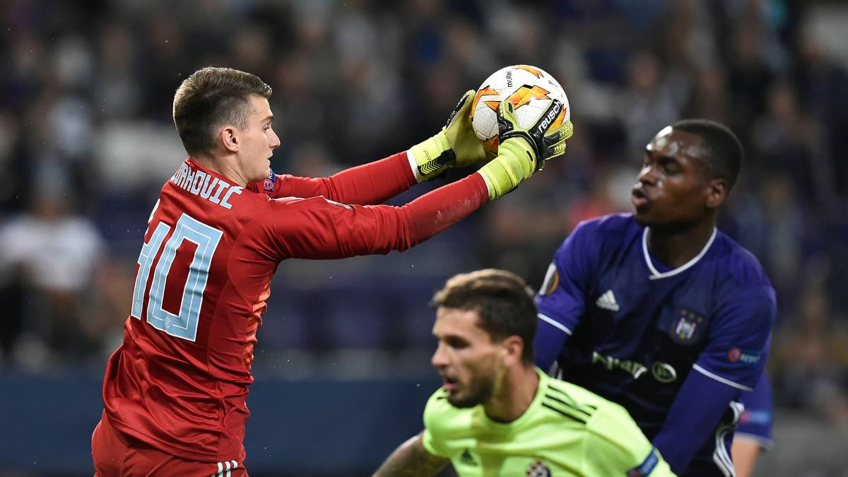 PLATZ 6: Landry Dimata (rechts) und Ivan Santini (24, RSC Anderlecht): Dimata 10, 3
Santini 9, 1