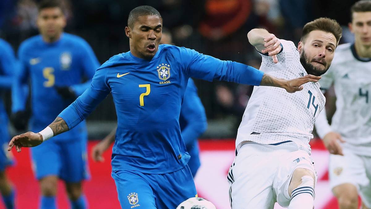 Douglas Costa (2018): Bayern-Fans werden sich wundern. Der bei ihnen nach einer starken Hinrunde abgetauchte Linksaußen macht Anstalten, ein wirkungsvoller Neymar-Ersatz zu werden. Bei Juventus kommt er auf zwei Pflichtspieltore und sechs Vorlagen. Tite reicht das. Denn wegen Neymar will er nicht die komplette Mannschaft umkrempeln