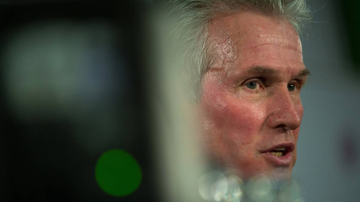 Am Mittag meldet sich Heynckes in der "Rheinischen Post" zu Wort und bestätigt die Gespräche. Von einer Einigung will er aber nichts wissen...