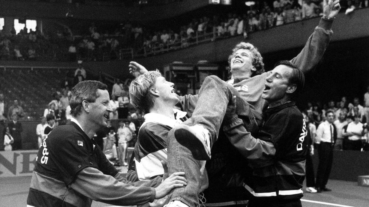 Nach fünf Stunden und 29 Minuten jubelt Westphal unerwartet. Deutschland gewinnt 5:0 und dem Finaleinzug steht nichts mehr im Wege. Im Endspiel muss sich das Team aus der Bundesrepublik den Schweden geschlagen geben