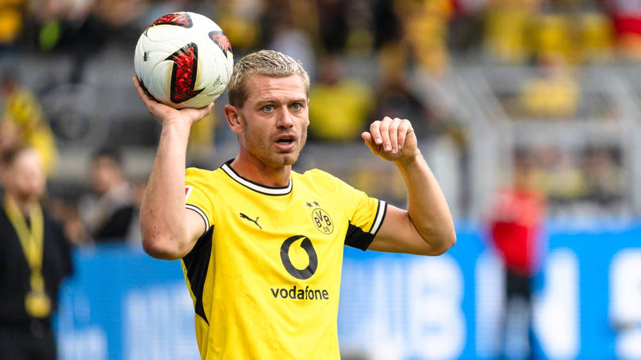 BVB-Profi versteigert Kult-Flip-Flops