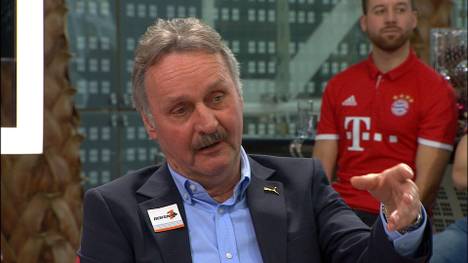 Im WM Doppelpass diskutiert die Runde über den Erhalt von FIFA-Präsident Gianni Infantino. SPORT1-Experte Peter Neururer zeiht dabei ein knallharte Fazit. 