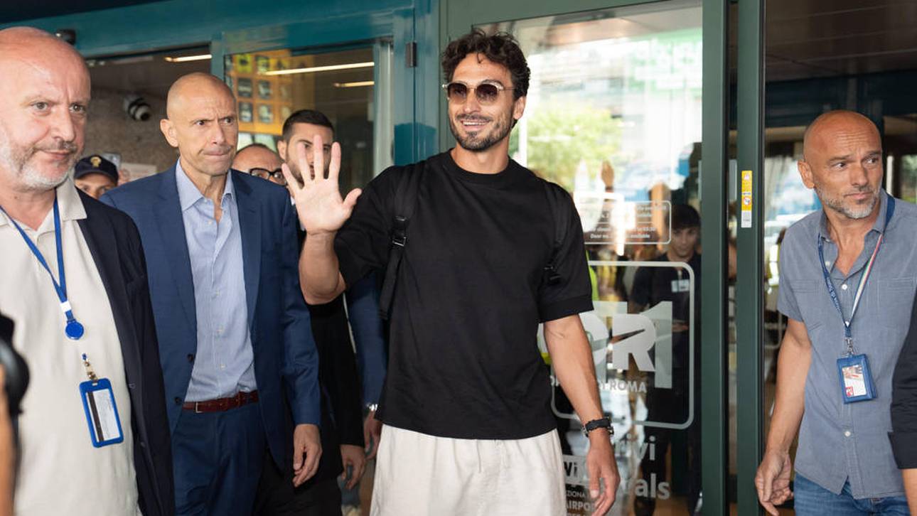 Mats Hummels bei seiner Ankunft in Rom