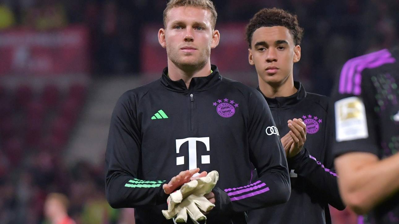 FC Bayern: Ersatztorwart Peretz fällt vorerst aus