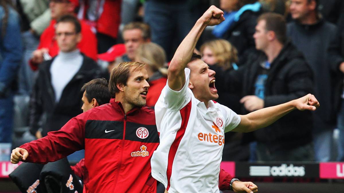 Tuchel begann seine Trainerkarriere als Jugendtrainer beim VfB Stuttgart. 2009 wurde er Trainer in Mainz, das Jörn Andersen zuvor in die Bundesliga geführt hatte. Er etablierte die 05er in der Bundesliga und folgte nach Klopps Abschied als Trainer beim BVB