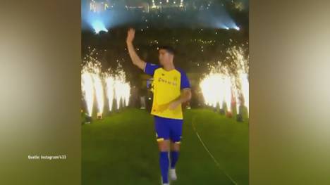 Cristiano Ronaldo wurde am Dienstagabend offiziell beim saudischen Klub Al-Nassr vorgestellt. Bei der Pressekonferenz ließ der Superstar ein ums andere Mal aufhorchen.