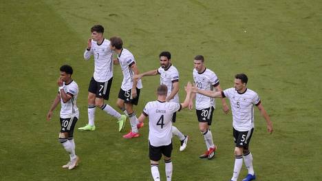 Die deutsche Nationalmannschaft jubelt bei der EM 2021 gegen Portugal