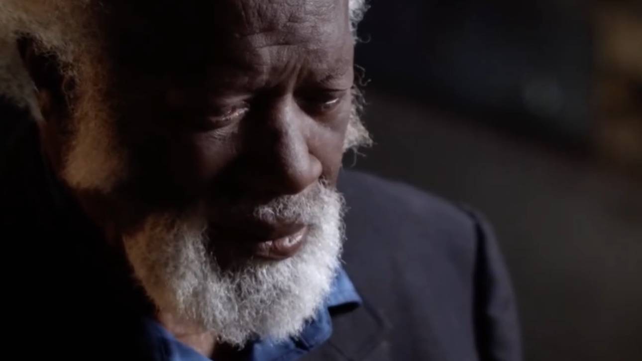 Trauer um schillernde Ringlegende