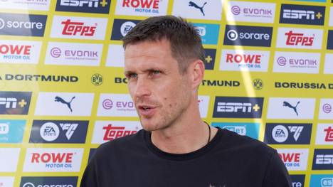 Borussia Dortmunds Sportdirektor Sebastian Kehl spricht über mögliche weitere Neuzugänge.