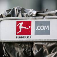 Die Auktion für die TV-Rechte der Fußball-Bundesliga ab der Saison 2025 steht an. Die ausgeschriebenen Rechte-Pakete könnten Folgen für die Top-Teams FC Bayern sowie den BVB haben. 