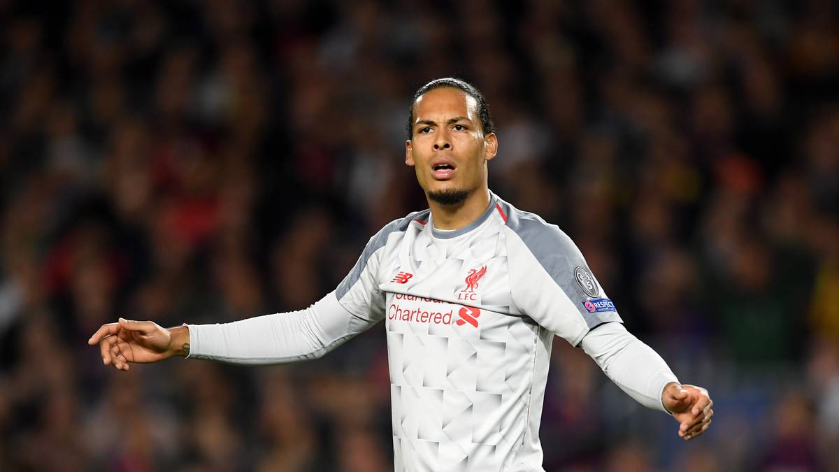 VIRGIL VAN DIJK: Der Transfer des einst teuersten Verteidigers aller Zeiten hat vielerorts für hochgezogene Augenbrauen gesorgt. Doch spätestens nach dem Triumph in der Königsklasse schweigen die Kritiker. Der Niederländer gilt zur Zeit als bester Verteidiger der Welt. Ob er sich auch gegen die Offensiv-Konkurrenz bei der Weltfußballer-Wahl durchsetzen kann, bleibt abzuwarten