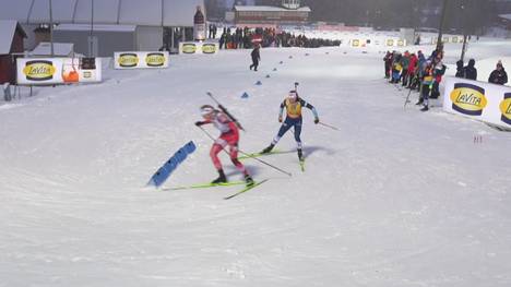 In der Verfolgung von Östersund siegt die Österreicherin Lisa Hauser. Die deutschen Biathletinnen warten weiter auf das erste Saisonpodest.