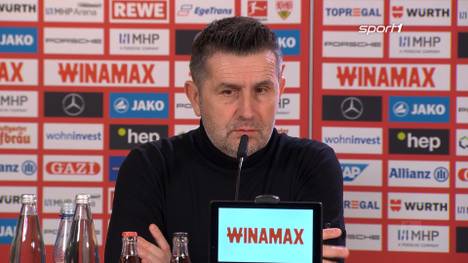 Unions Andras Schäfer sieht für ein Foulspiel an Vagnoman glatt Rot. Für Nenad Bjelica ist diese Entscheidung nicht angemessen.