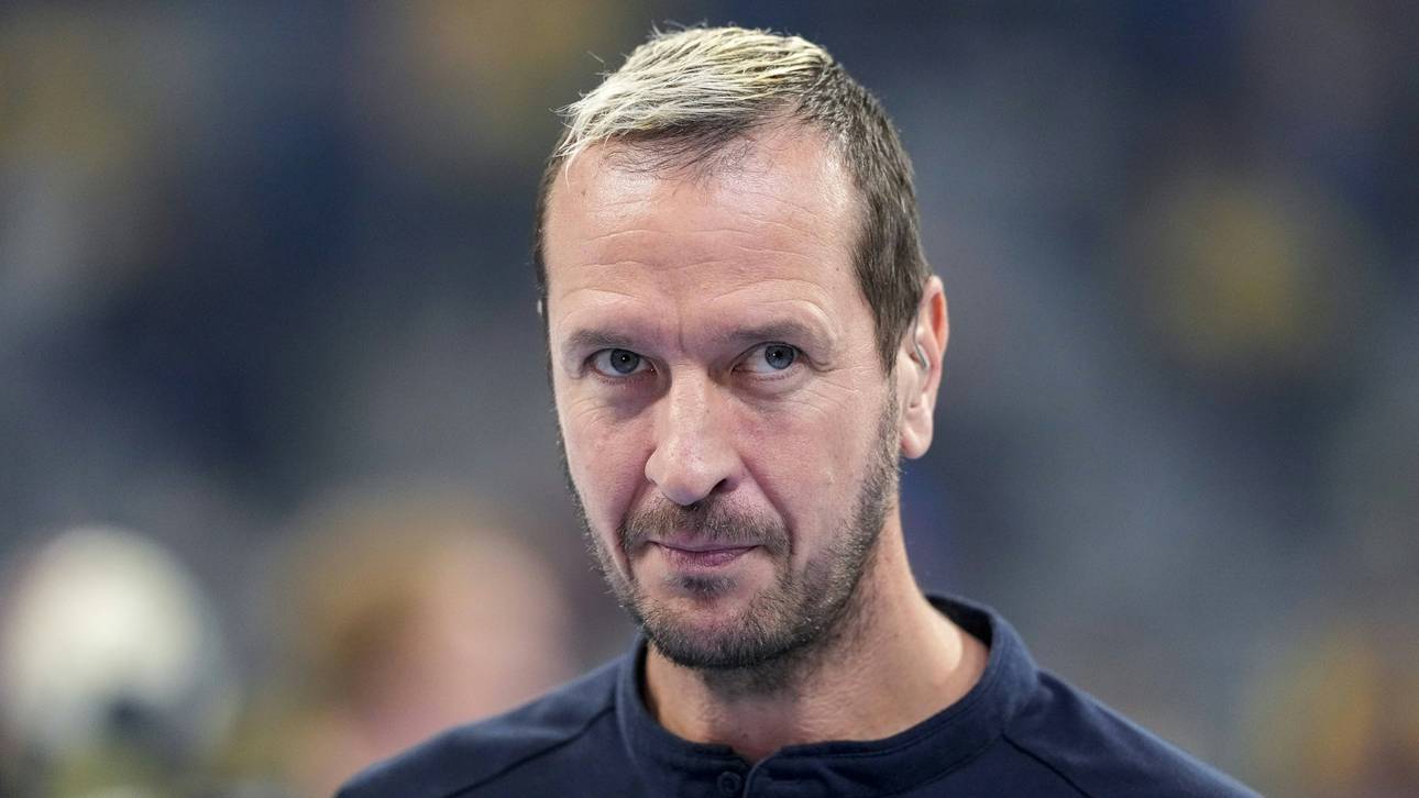 Hens wird deutlich: „Unwürdig!“