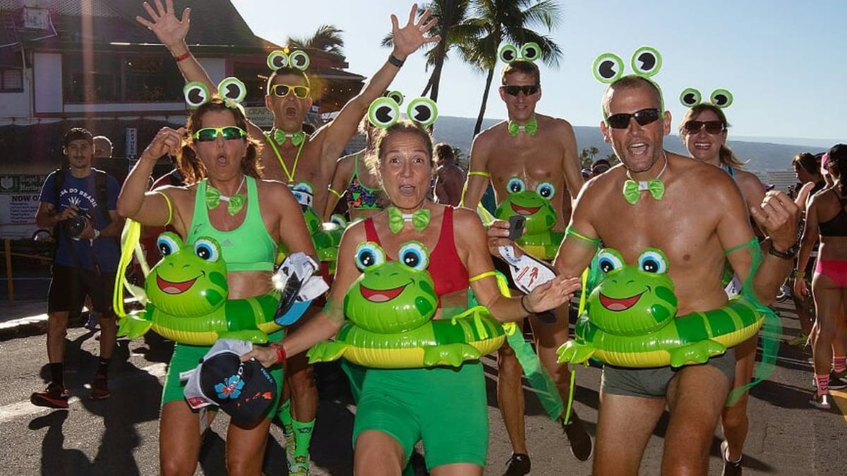 Dafür geht es umso mehr um den Spaß an der Sache. Darum haben sich einige Teilnehmer nicht nur in Unterwäsche oder Badebekleidung geschmissen, sondern ihre Outfits noch anderweitig gepimpt