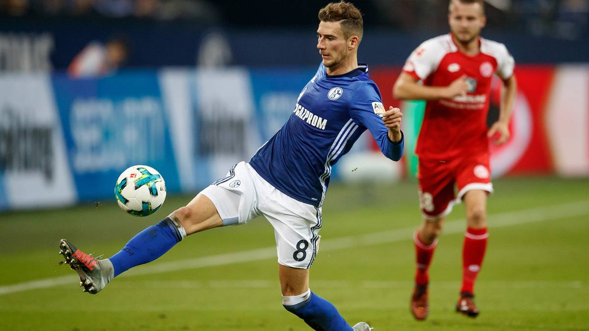 Im Mittelfeld geht es weiter mit Leon Goretzka. Der Schalker glänzt derzeit bei seinen Aktionen