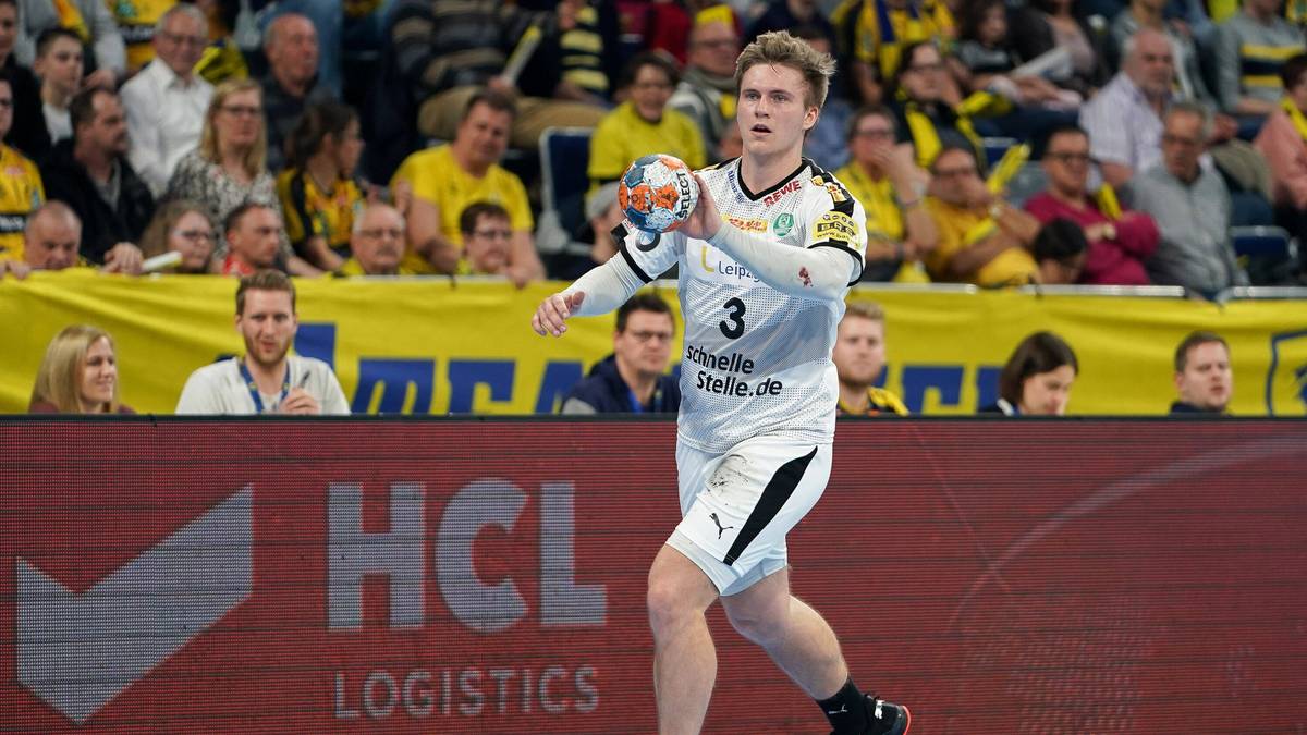 SC DHFK LEIPZIG - ZUGÄNGE: Martin Larsen (Pays d`Aix UC/FRA), Kristian Saeveraas (Aalborg Handball/DEN), Julius Meyer-Siebert (eigene Jugend)
ABGÄNGE: Franz Semper (SG Flensburg-Handewitt), Jens Vortmann (Wilhelmshavener HV), Philipp Müller (Karriereende/Sportkoordinator beim SC DHfK), Raul Santos (VfL Gummersbach)
