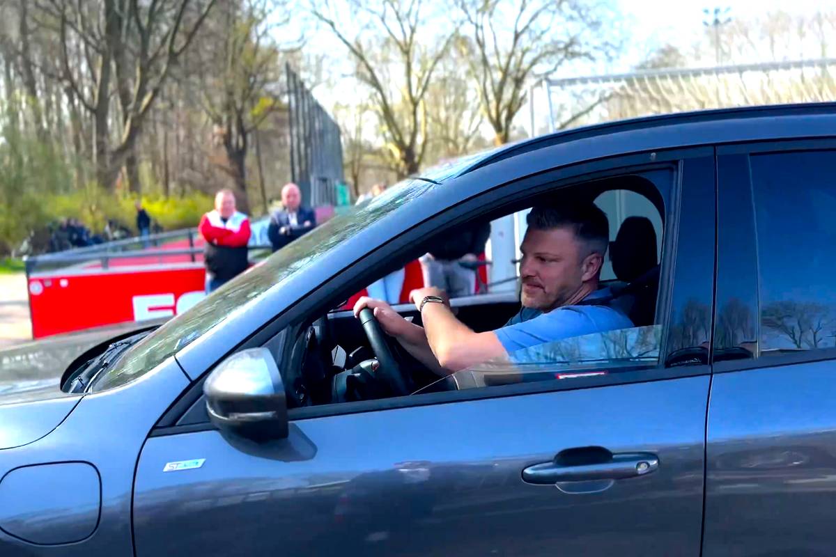 Hier verlässt Kwasniok das Geißbockheim