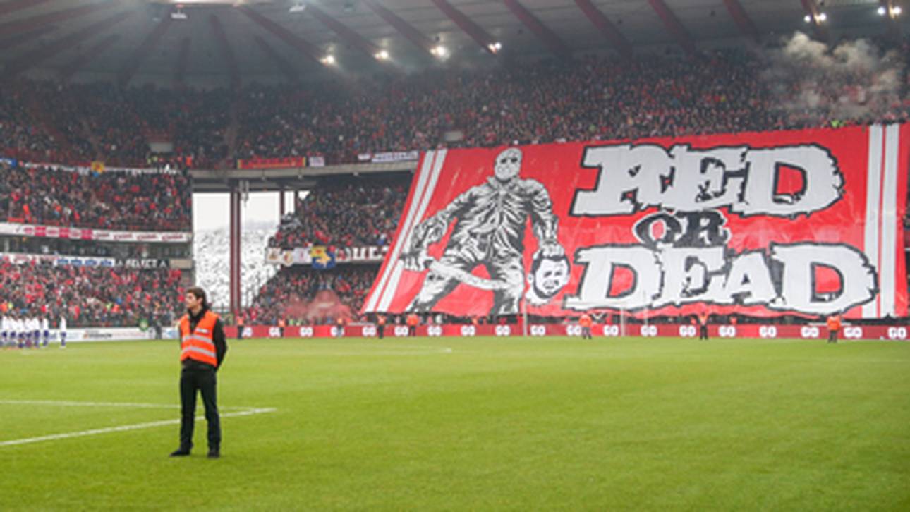 Skandalplakat: Fans drohen harte Strafen