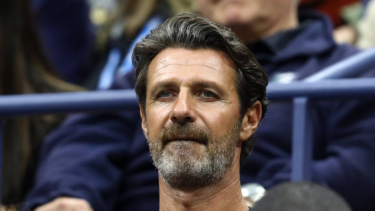 Später gab Williams-Coach Mouratoglou beim US-Sender "ESPN" zu: "Ich habe gecoacht." Allerdings habe seine Spielerin die Hinweise nicht bekommen. "Der Star der Show war wieder einmal der Schiedsrichter", ergänzte er bei Twitter 
