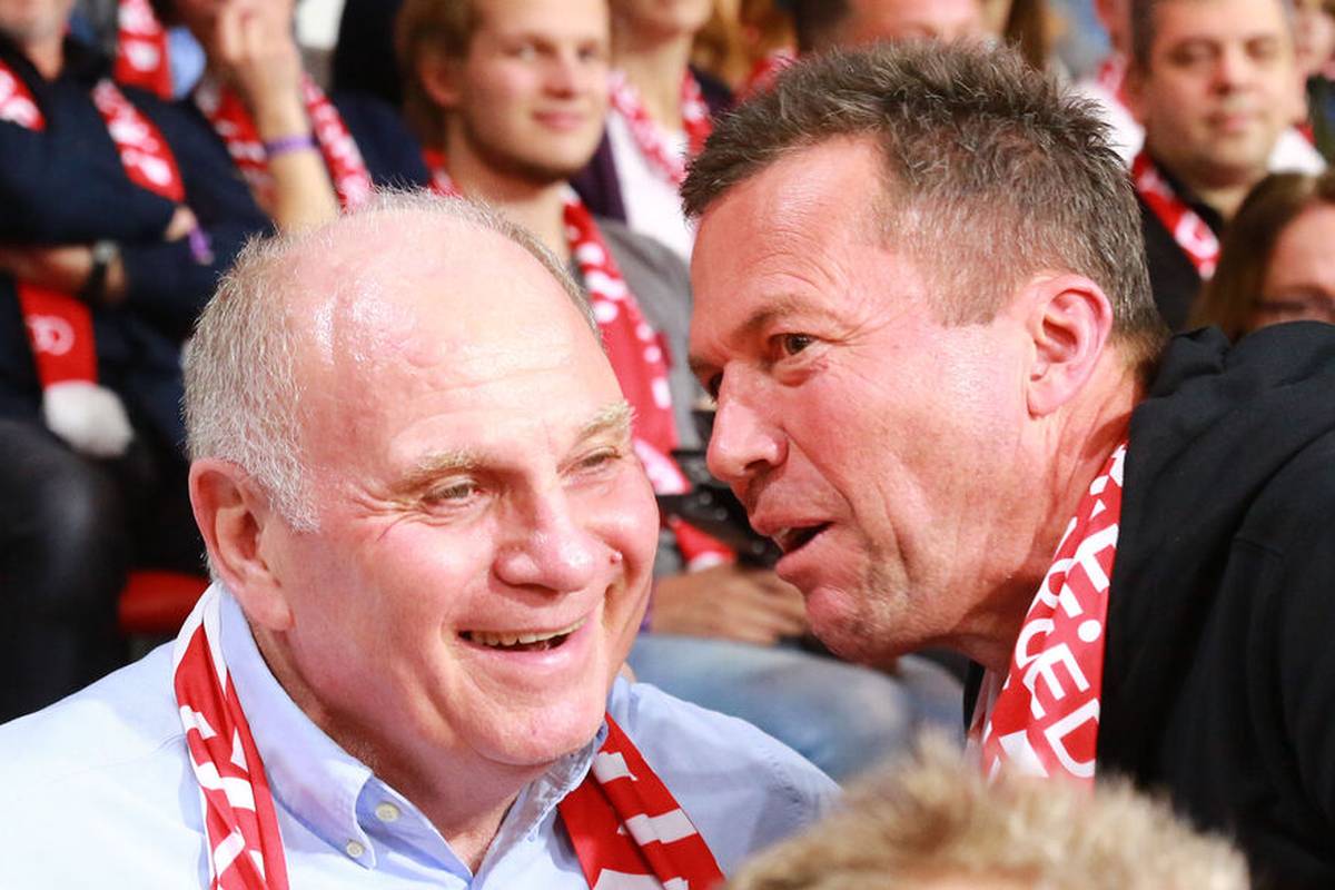 Sie sind zwei Alphatiere, die keine Freunde mehr werden. Lothar Matthäus und UIi Hoeneß sind schon öfter aneinander geraten und haben sich teilweise wilde Wortgefechte geliefert.
