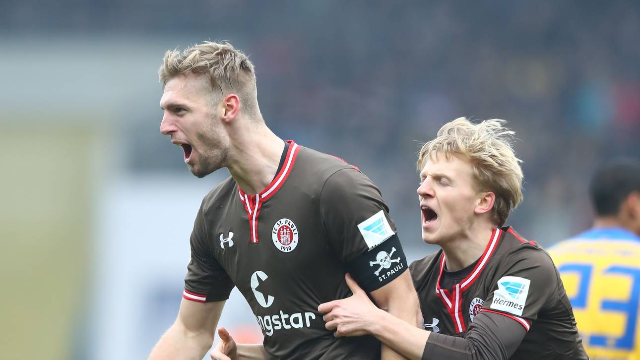 St. Pauli stürzt den Spitzenreiter