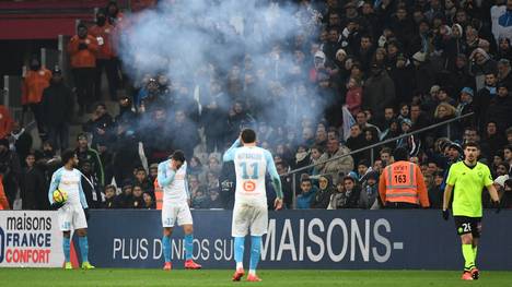 In Marseille musste das Spiel unterbrochen werden