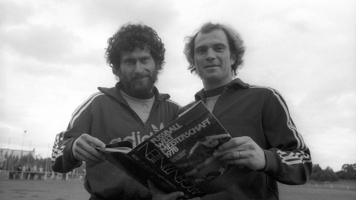 Im Jahr 1978 holt Bayern Breitner für die Ablösesumme von 1,5 Millionen D-Mark von der Zwischenstation Eintracht Braunschweig zurück, das "alte Ehepaar" (O-Ton Breitner 1979) ist wieder vereint, auf dem Platz jedoch nicht lange