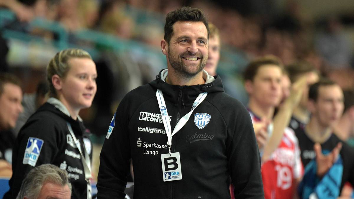 33. SPIELTAG - TBV LEMGO (auswärts): Die Mannschaft von Trainer Florian Kehrmann steht aktuell auf Rang zehn der Tabelle. Die letzten vier Spiele gingen zwar verloren, zuvor konnte der TBV allerdings ein Remis bei den Recken und einen Sieg in Wetzlar einfahren. Das Hinspiel zwischen Lemgo und Kiel ging mit 28:24 an die Zebras