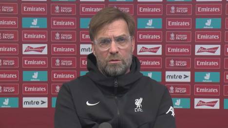 Liegt Liverpools Pleite gegen Burnley am Innenverteidiger-Problem? Jürgen Klopp reagiert genervt auf das Thema.