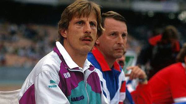 Zunächst arbeitet er unter Hannes Löhr, anschließend mit Georg Keßler. Nach dessen Entlassung im September 1986 bekommt schließlich Daum die Rolle des Cheftrainers übertragen