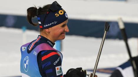 Julia Simon stichelt gegen die männlichen Biathlon-Kollegen