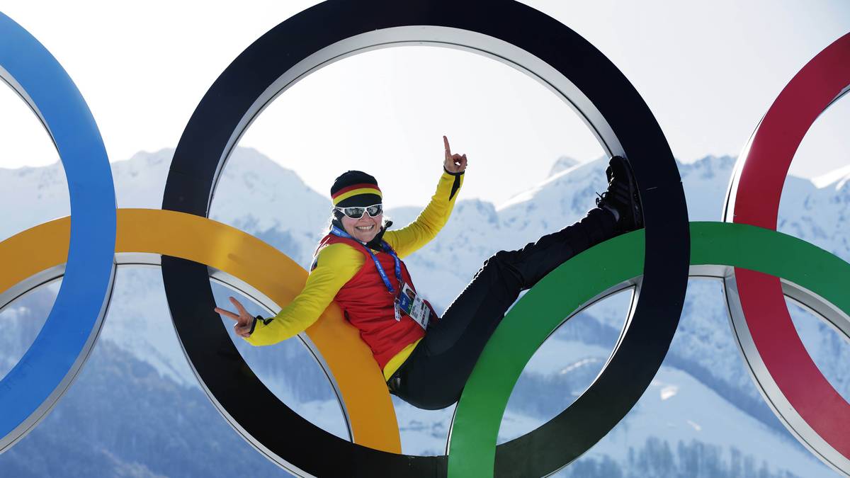 Auch SANDRA KIRIASIS ist in München am Start. Die mittlerweile zurückgetretene Bob-Pilotin konnte in ihrer Karriere sieben WM-Titel feiern, gekrönt von der Goldmedaille im Zweier bei den Olympischen Winterspielen 2006 in Turin