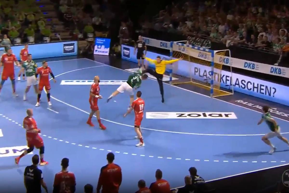 Zunächst deutete alles auf ein Handball-Topspiel auf Augenhöhe hin, dann war Mathias Gidsel nicht mehr zu halten: Nach einem rauschhaften Sieg gegen Melsungen kommen die Berliner dem Meistertitel näher.