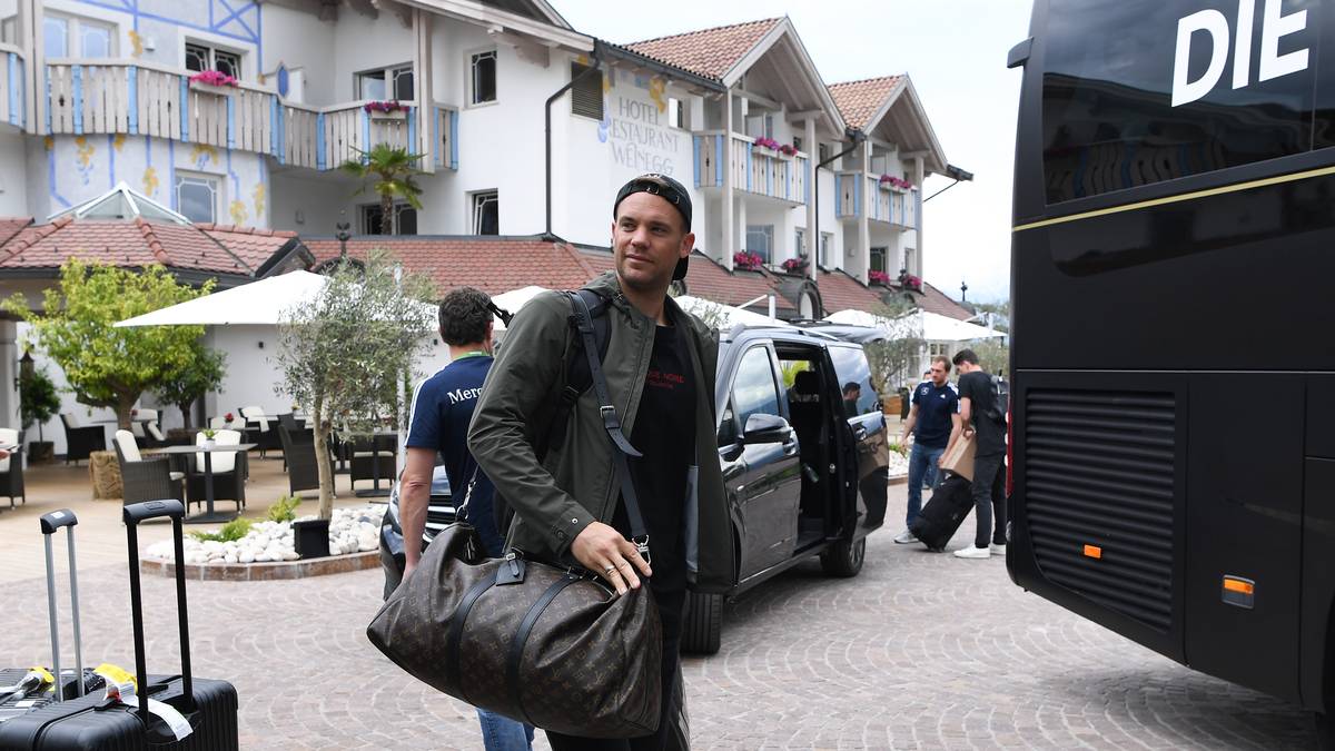 Manuel Neuer sieht sich um. Wird Weinegg der Schauplatz seiner Comeback-Story?