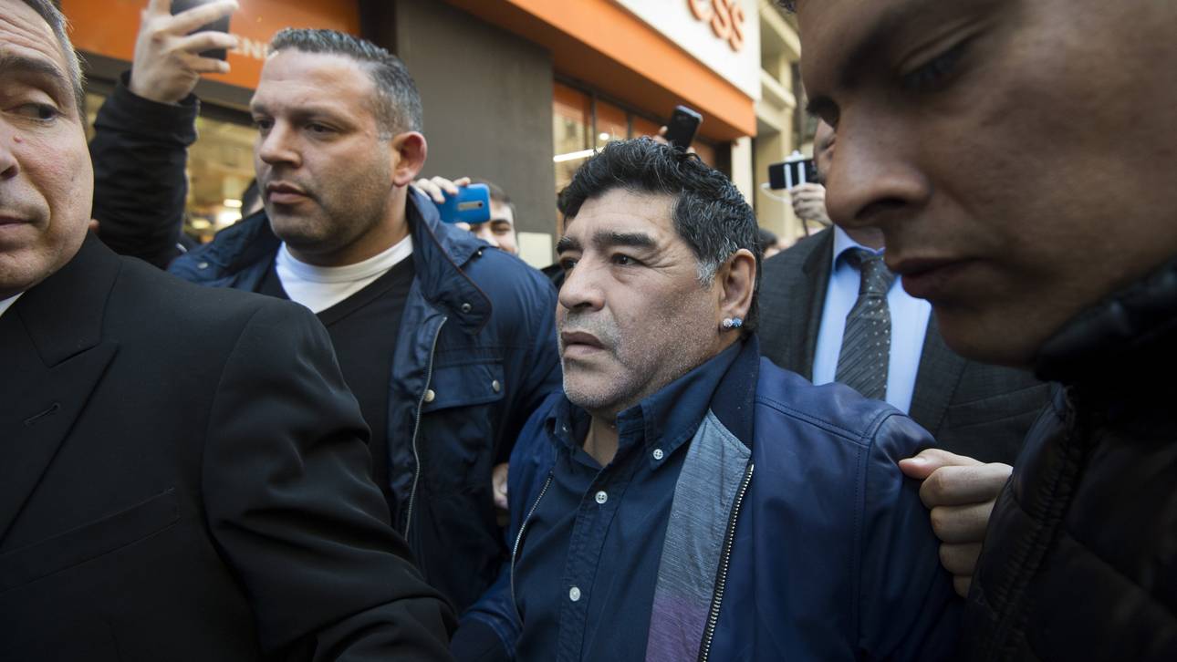 Sperre: Maradona will Messi helfen