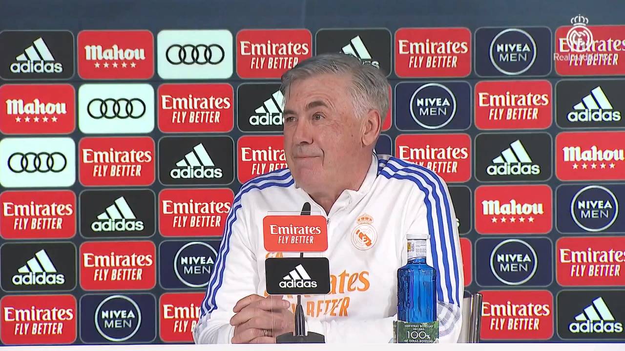 Keine Trainerlizenz? Carlo Ancelotti von Real Madrid erklärt sich