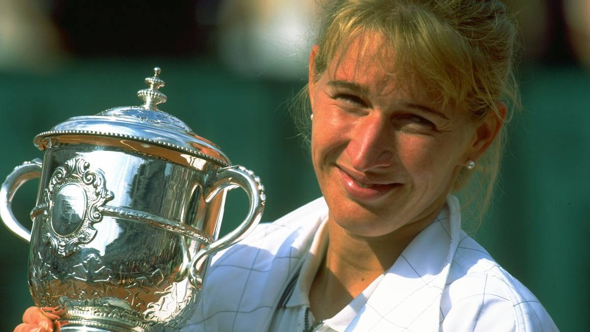 PLATZ 1 - STEFFI GRAF (22 Grand-Slam-Titel, insgesamt 107 Einzeltitel): Ihre Bilanz wird im deutschen Tennis vermutlich unerreicht bleiben. Mit ihren 22 Grand-Slam-Erfolgen liegt Graf in der ewigen Bestenliste auf Rang drei hinter Margaret Smith Court (24) und Serena Williams (23)