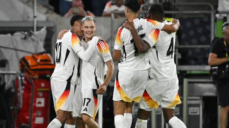 Bosnien-Trainer Sergej Barbarez bezeichnet die DFB-Elf nach dem 0:7 in Freiburg als eine der besten Mannschaften der Welt. Die HSV-Legende erklärt, dass es natürlich nicht einfach für sein Team war.