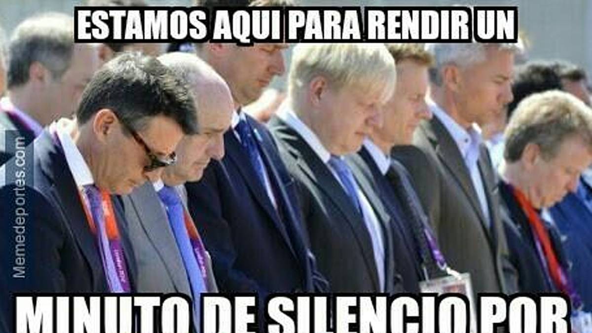 Vor allem aus Spanien gibt es viel Häme - ein Twitter-User legt sogar eine Schweigeminute für die scheinbar steife Hüfte des Weltmeisters ein