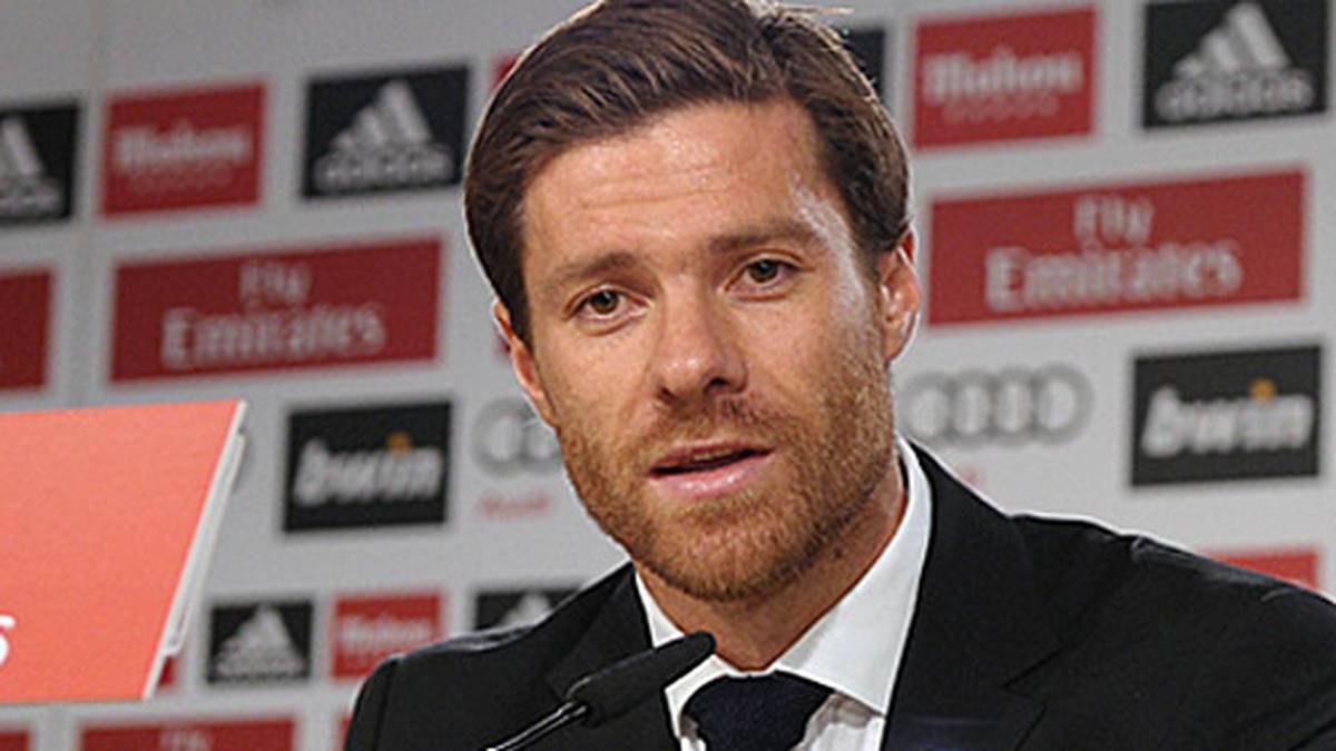 "Es ist die schwierigste Entscheidung meines Lebens gewesen. Für mich ist es ein trauriger Tag, denn heute geht ein wunderbarer Abschnitt meines Lebens zu Ende", sagt der gebürtige Baske. "Mit dem Gewinn der Decima war hier ein Abschnitt für mich beendet"