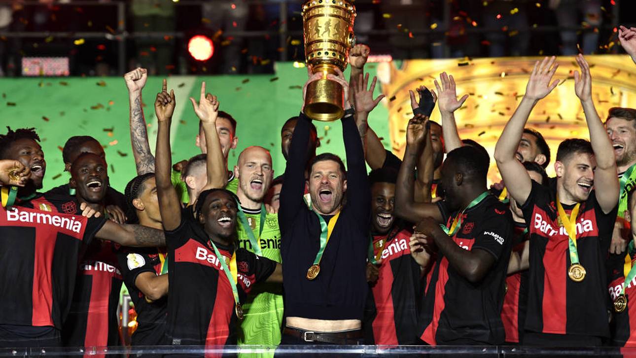 „Traumsaison“: Bayer historisch