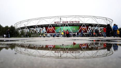 Aufgrund von antisemitischen Gesängen bekommt ein Fan lebenslanges Stadionverbot bei West Ham United