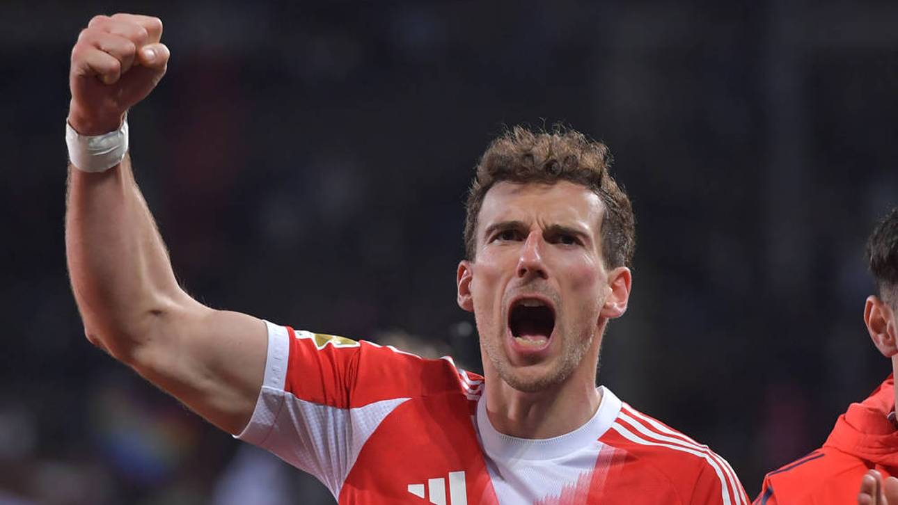 Leon Goretzka feiert den Sieg mit den Fans