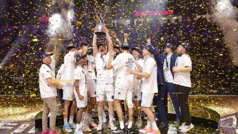 Die Telekom Baskets gehen als Titelverteidiger in die neue Saison