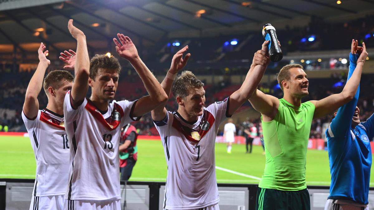 Die deutsche Mannschaft gewinnt mit 3:2 in Schottland und steht damit dicht vor der EM-Qualifikation für die Endrunde 2016. Doch noch läuft längst nicht alles rund. Die Spieler in der Einzelkritik