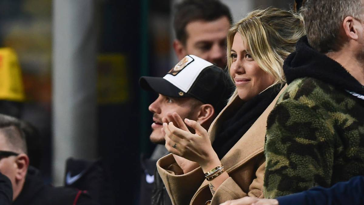 Es wäre aber nicht Wanda Nara, wenn sie sich nicht auch mit dieser Situation arrangieren könnte und schon bald die nächsten Schlagzeilen machen sollte. Als Mutter, Model, Moderatorin, oder wieder als Spielerberaterin