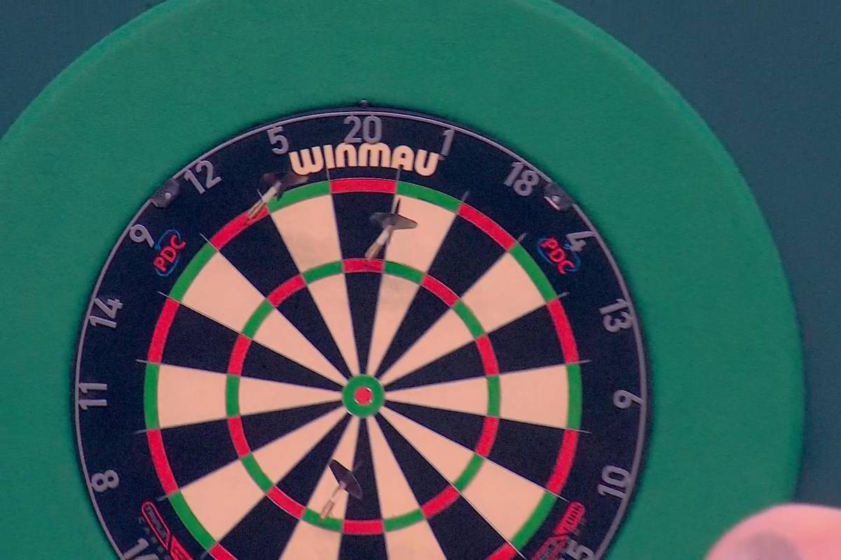 Zum Genießen! Der 9-Darter im Video