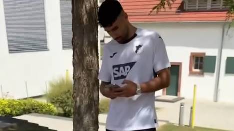 Der Influencer Nader El-Jindaoui ist zu einem Bundesligisten gewechselt. Von seinem neuen Verein wird er direkt auf die Schippe genommen.